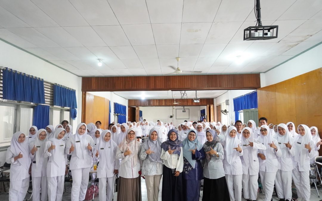 UMCB Padang Gelar Kuliah Pakar: Integrasi Terapi Komplementer dalam Keperawatan Maternitas Pendekatan Holistik Bagi Perempuan dengan Kanker