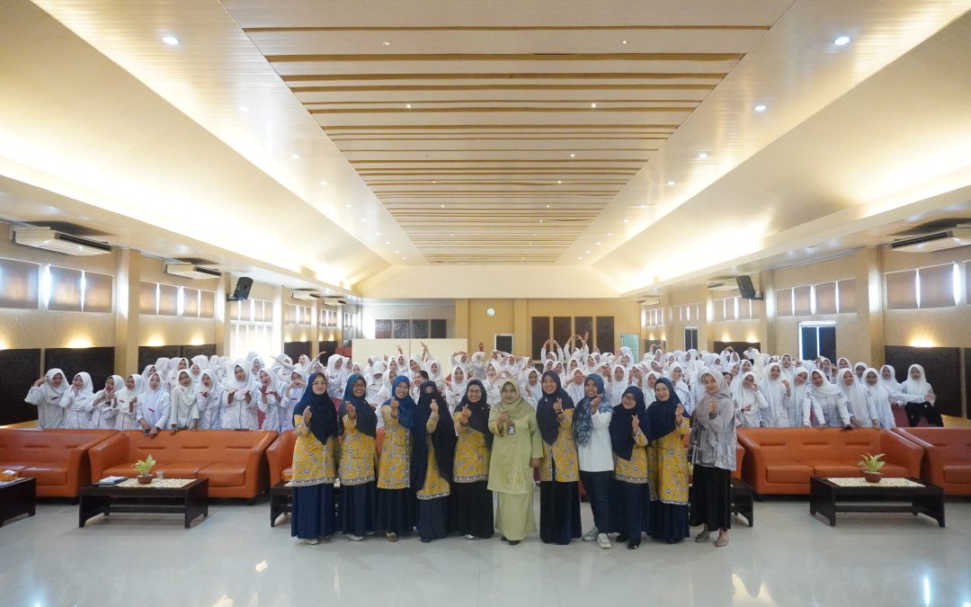 Kuliah Pakar Kebidanan UMCB Soroti Peran Perempuan dalam Ketahanan Keluarga